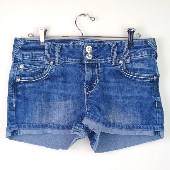 WALL FLOWER Patriotic Blingy Rhinestone Stars & Stripes Jean Shorts SZ - Picture 14 of 14